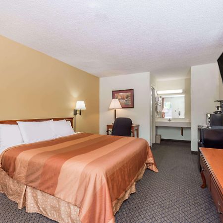 Days Inn By Wyndham פורט פיין מראה חיצוני תמונה