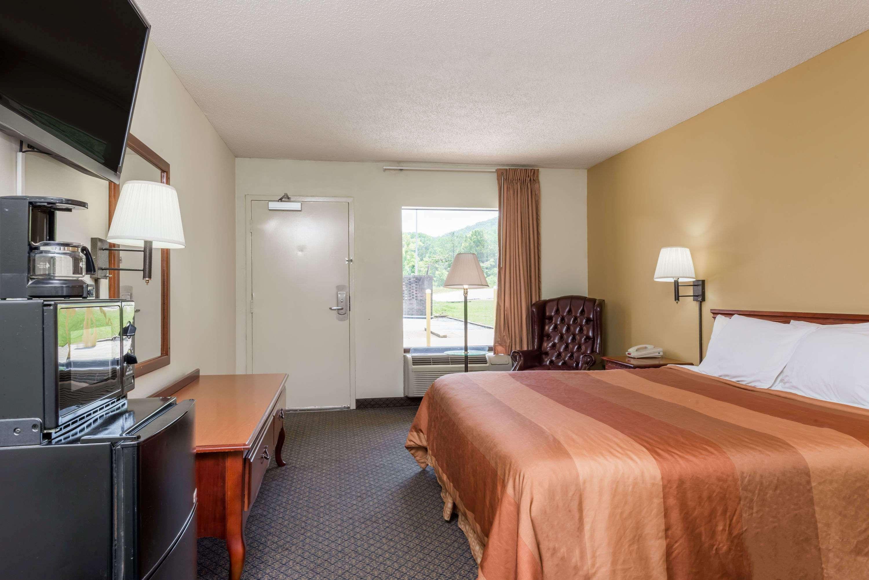 Days Inn By Wyndham פורט פיין מראה חיצוני תמונה